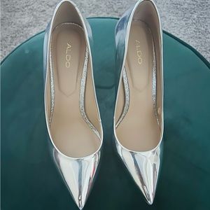 Aldo Stessy metallic pumps